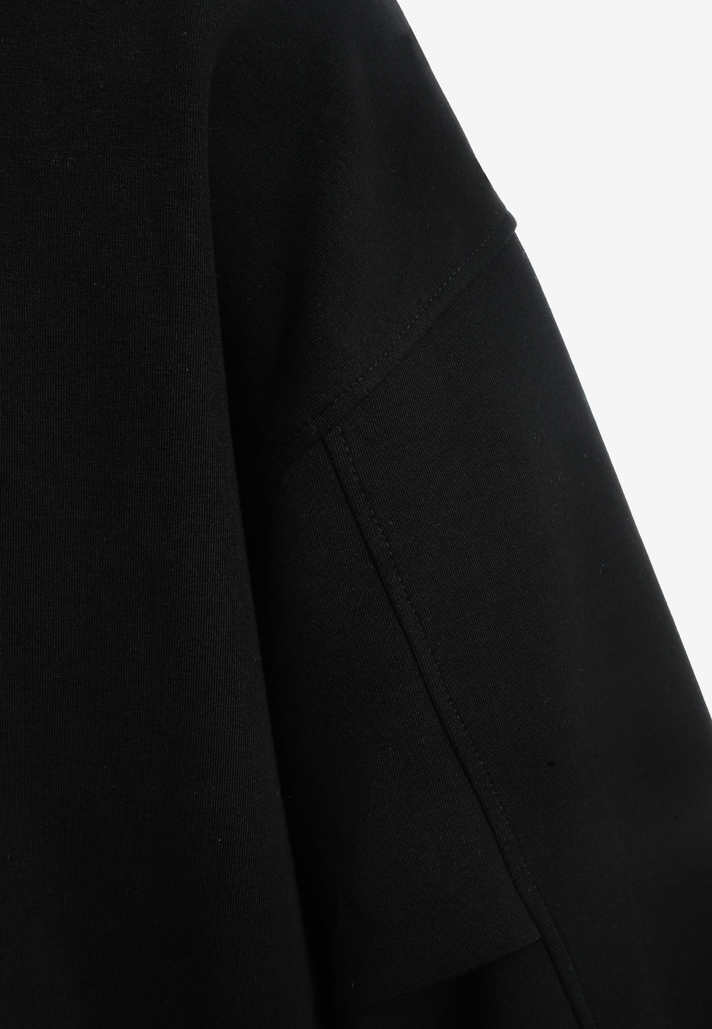 Sudadera con capucha, cremallera frontal y mangas globo | MWM [PS_COLORS:BLACK]
