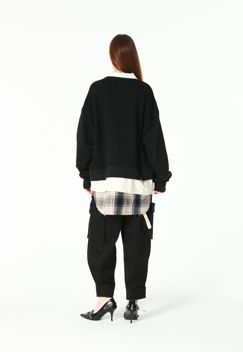 Sudadera multicapa con cuello de camisa extraíble y faldón de canvas y franela | MWM [PS_COLORS:BLACK]