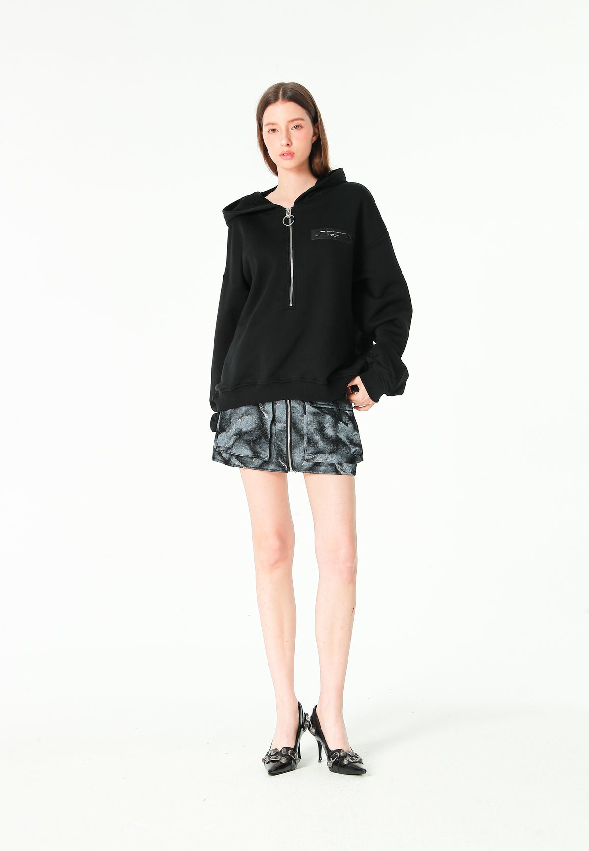 Sudadera con capucha, media cremallera y panel jacquard de chenilla con brillo | MWM [PS_COLORS:BLACK]