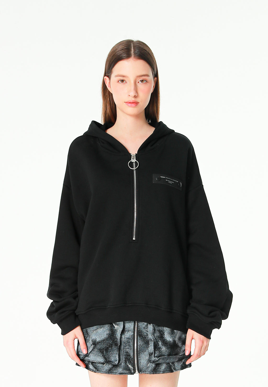 Sudadera con capucha, media cremallera y panel jacquard de chenilla con brillo | MWM [PS_COLORS:BLACK]