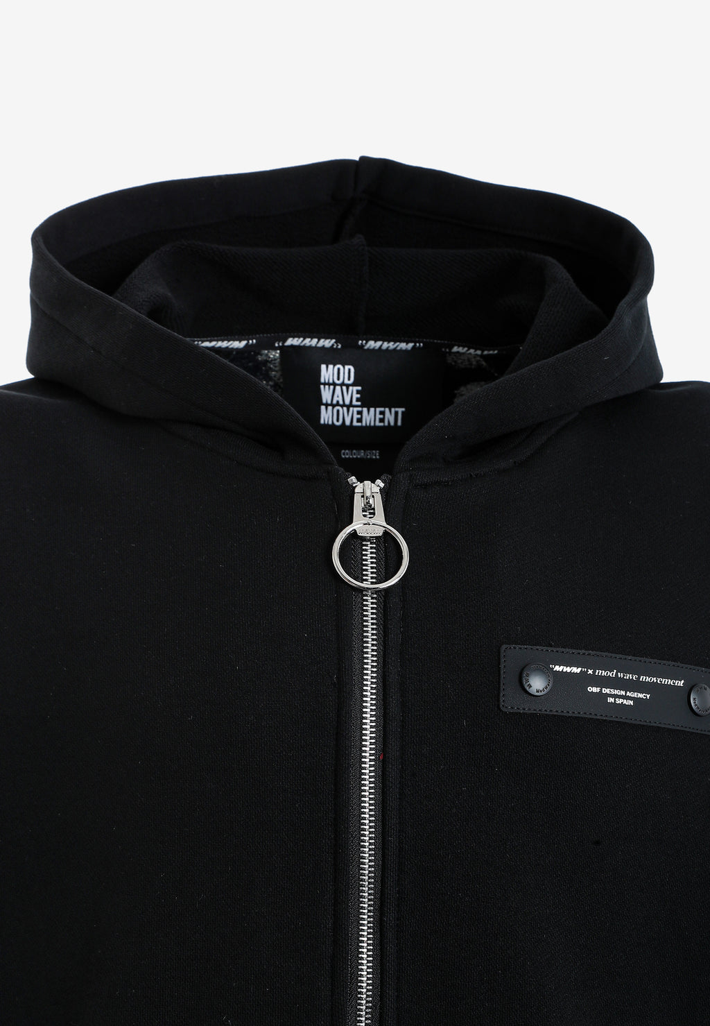 Sudadera con capucha, media cremallera y panel jacquard de chenilla con brillo | MWM [PS_COLORS:BLACK]