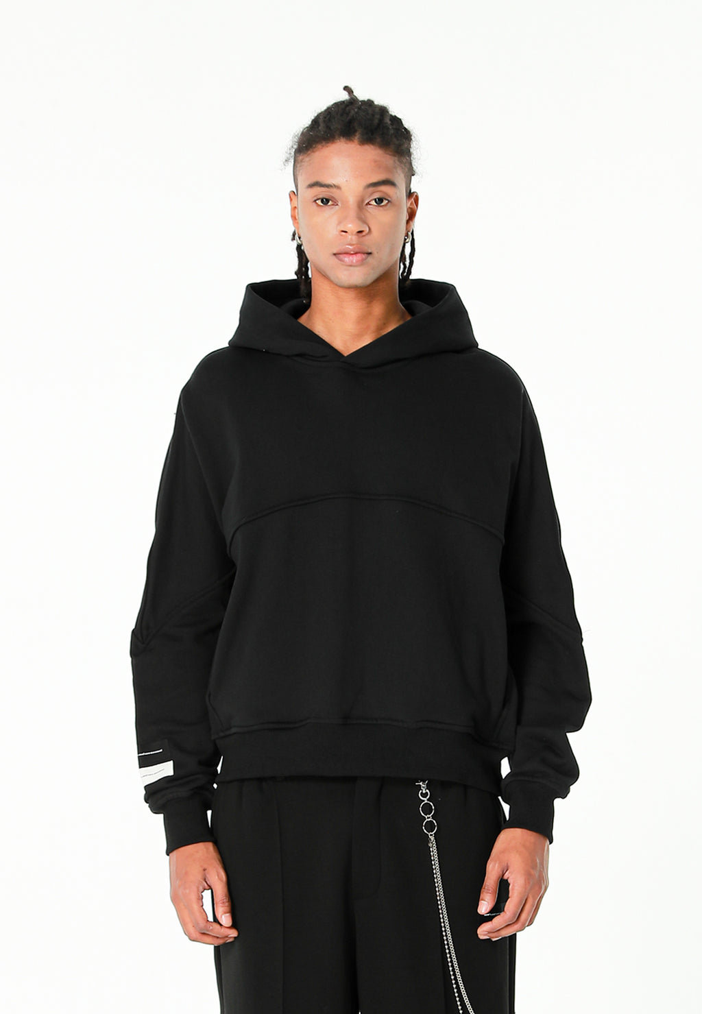 Sudadera con capucha corta lavada con bordado Mod Wave Movement en los hombros | MWM [PS_COLORS:BLACK]