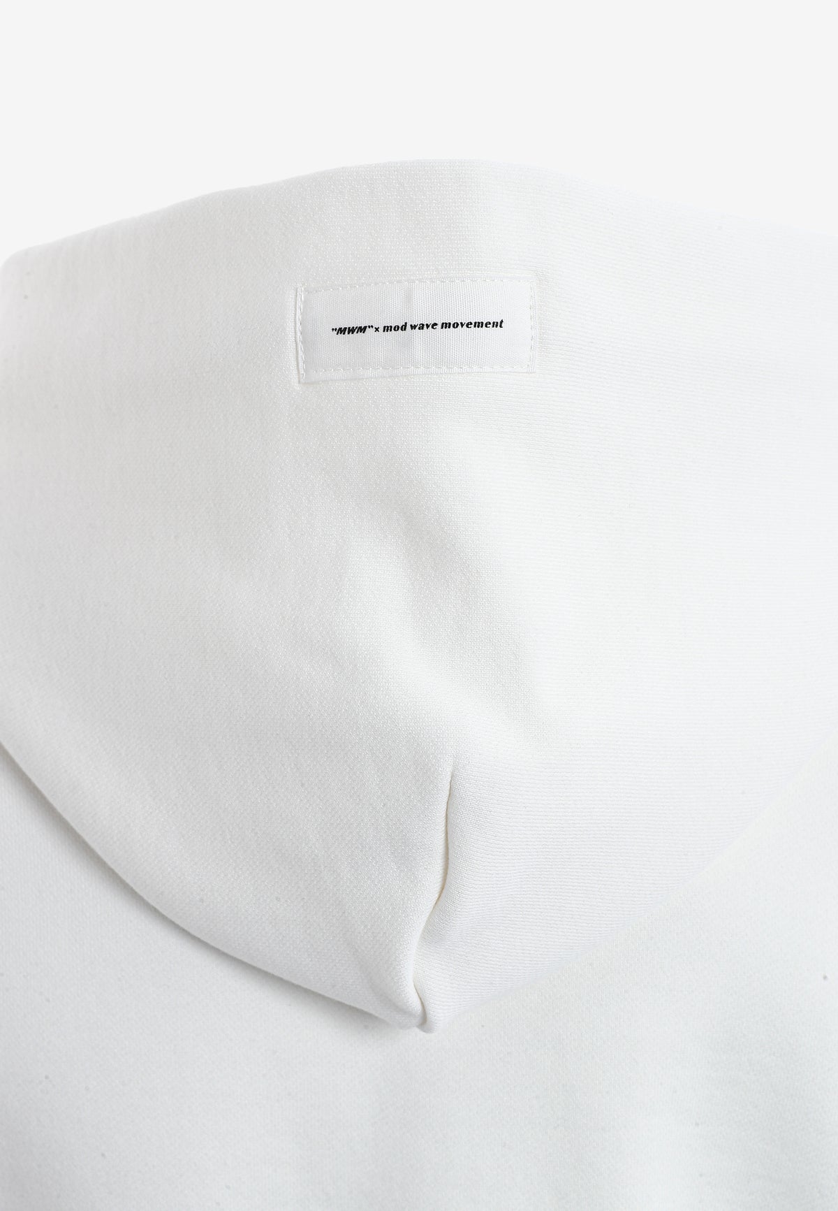 Sudadera corta con capucha de mujer TEDDY Mike Bag con gran parche frontal y detalles en mangas | MWM [PS_COLORS:WHITE]