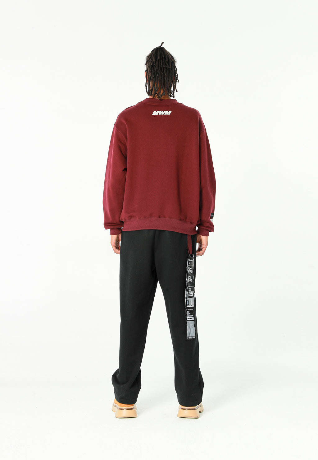 Sudadera TEDDY de corte relajado con print patchwork 3D en el frontal | MWM [PS_COLORS:BURGUNDY]