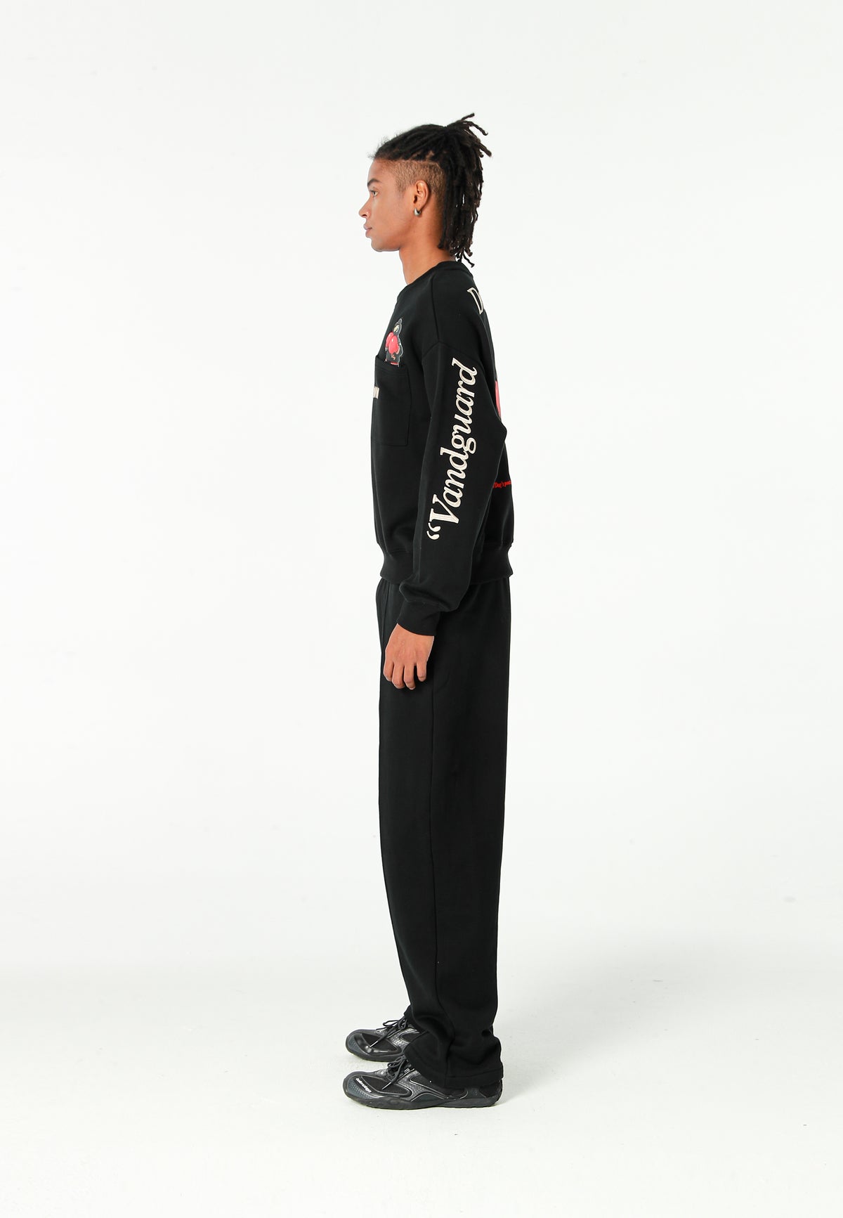 Sudadera oversize Vanguard Dogs Punch con print 3D de boxeo en espalda y mangas | MWM [PS_COLORS:BLACK]