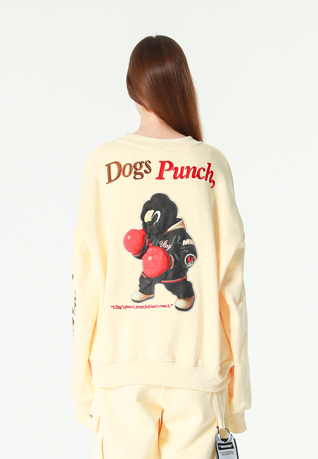 Sudadera oversize Vanguard Dogs Punch con print 3D de boxeo en espalda y mangas | MWM [PS_COLORS:WHITE]