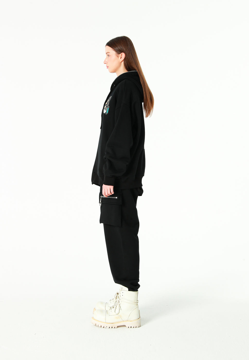 Sudadera con capucha Vanguard Dogs Thinker con cremallera, print y frases bordadas | MWM [PS_COLORS:BLACK]