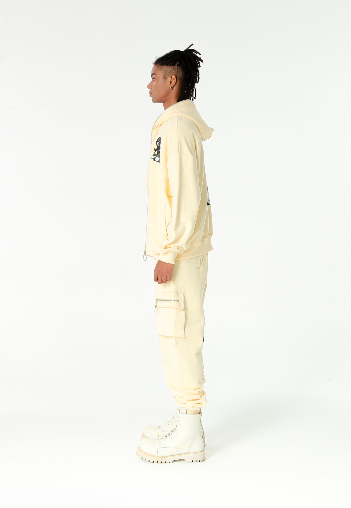 Sudadera con capucha Vanguard Dogs Thinker con cremallera, print y frases bordadas | MWM [PS_COLORS:ECRU]
