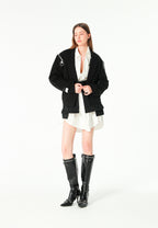 Blazer corto con cremalleras en mangas y hombros | MWM [PS_COLORS:BLACK]