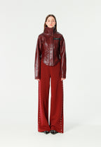 Chaqueta corsé de mujer corta efecto piel con etiqueta en el pecho | MWM [PS_COLORS:BURGUNDY]
