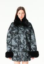 Chaqueta de mujer jacquard de chenilla con brillo, cuello y puños de pelo | MWM [PS_COLORS:BLACK]