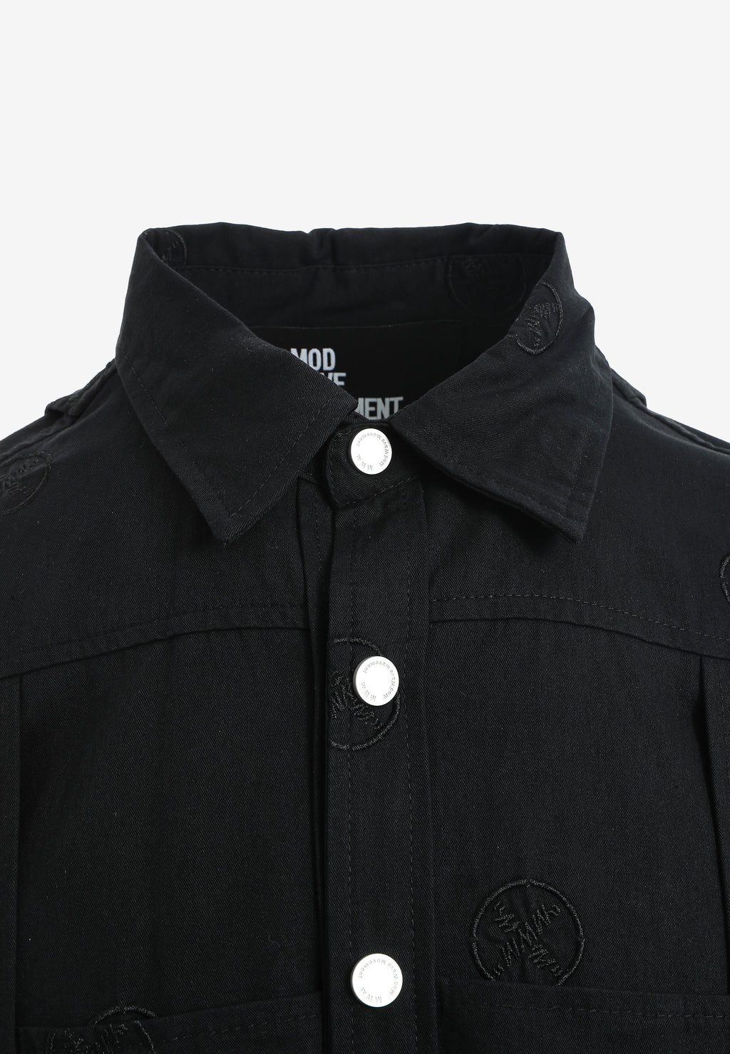 Camisa oversize con diseño entrelazado y motivo circular bordado | MWM [PS_COLORS:BLACK]