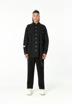 Camisa oversize con diseño entrelazado y motivo circular bordado | MWM [PS_COLORS:BLACK]