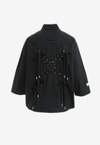 Camisa de corte japonés con puños abiertos y X de cordones cruzados | MWM [PS_COLORS:BLACK]