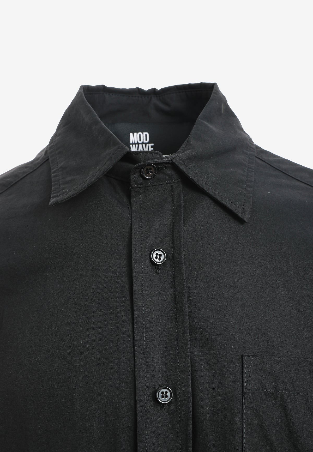 Camisa de corte japonés con puños abiertos y X de cordones cruzados | MWM [PS_COLORS:BLACK]