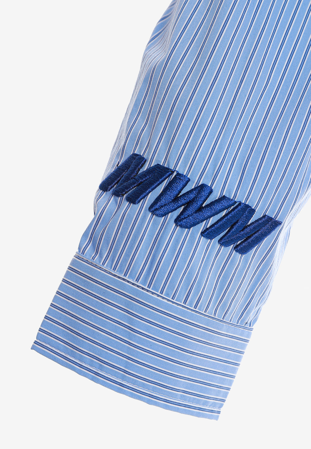 Camisa corta con bolsillos laterales y cierre de inspiración asiatica | MWM [PS_COLORS:BLUE]