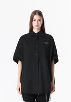 Camisa Wings oversize de inspiración asiática con parche de alas en la espalda | MWM [PS_COLORS:BLACK]