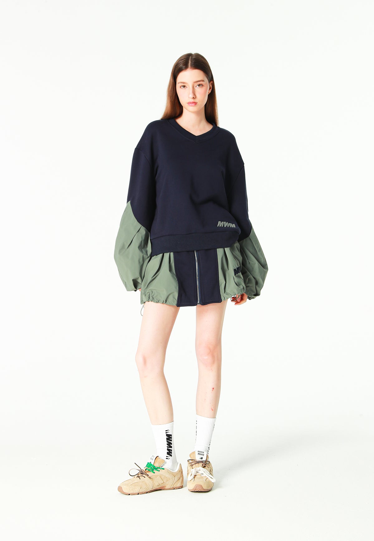 Falda efecto globo con paneles técnicos y bolsillos laterales | MWM [PS_COLORS:NAVY/GREEN]