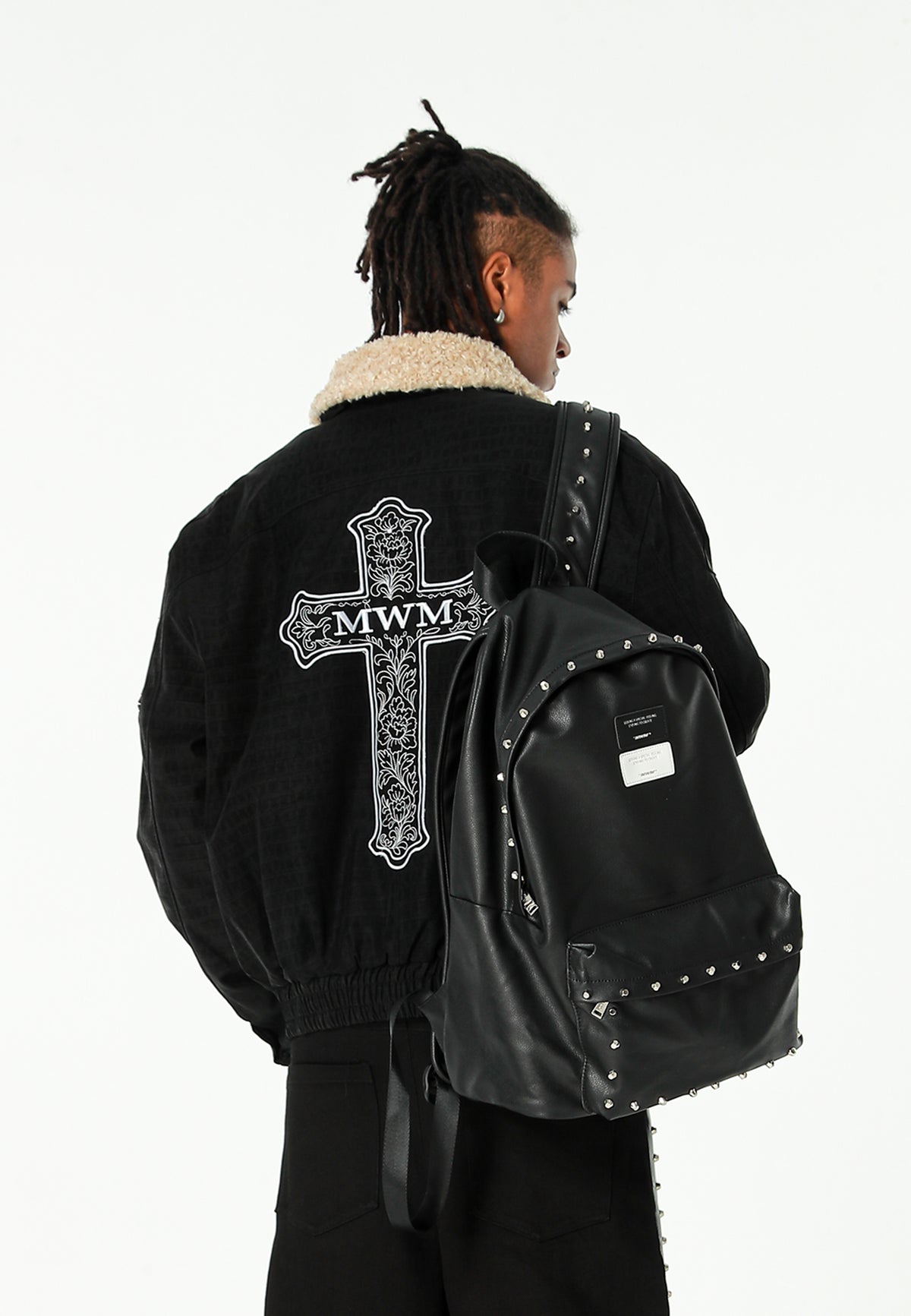 Mochila con tachuelas | MWM [PS_COLORS:BLACK]