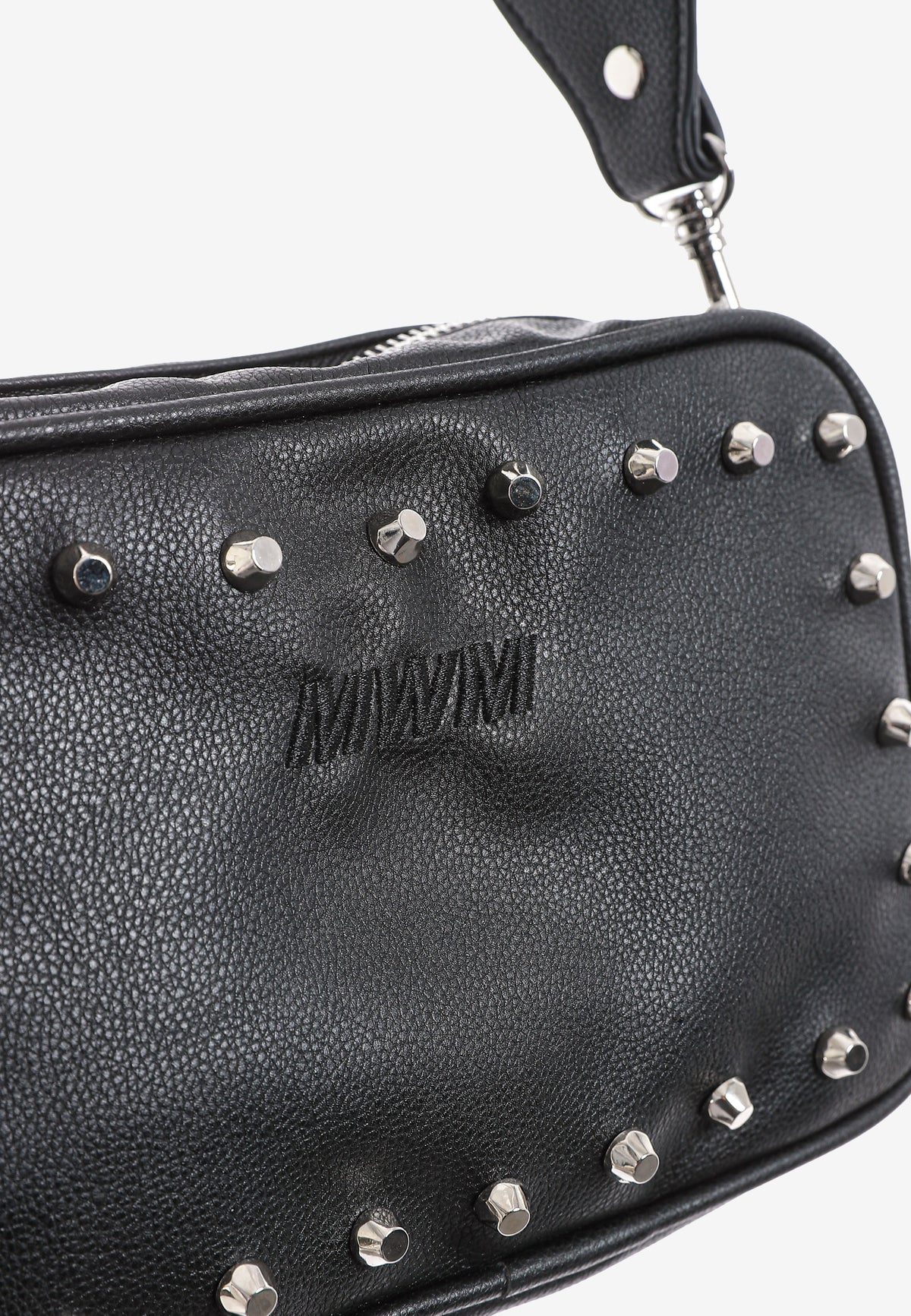 Bolso bandolera con tachuelas y cadena | MWM [PS_COLORS:BLACK]