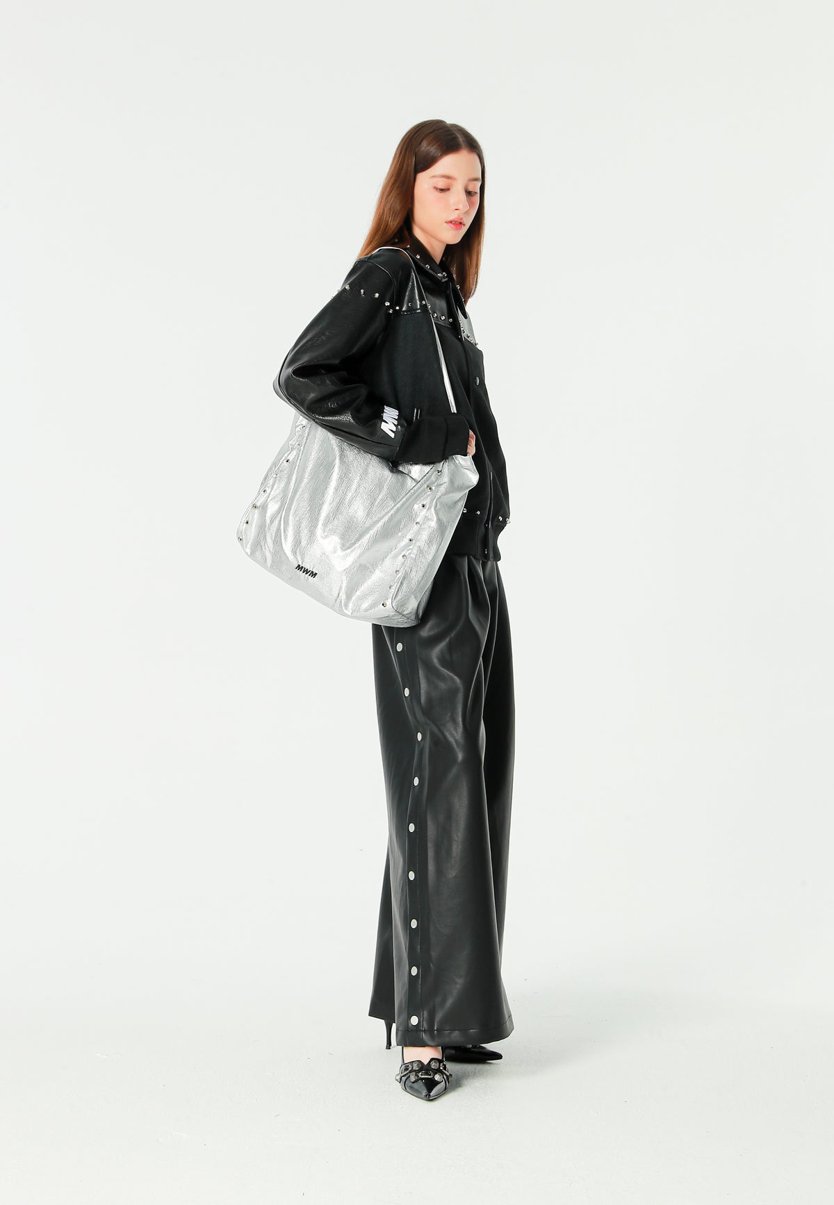 Bolso shopper con tachuelas y logo MWM bordado | MWM [PS_COLORS:SILVER]