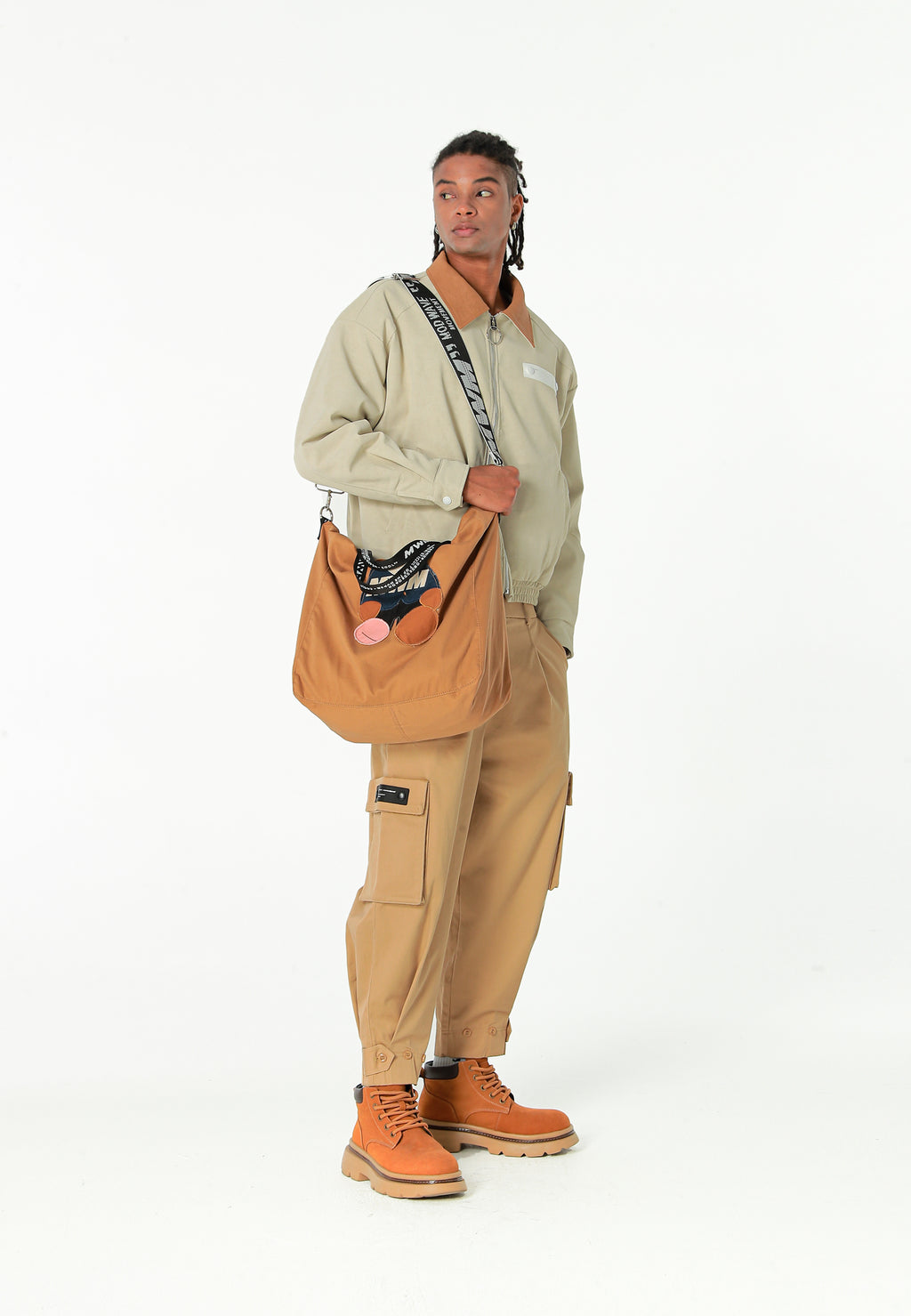 Bolso shopper con parche de oso Teddy y bandolera | MWM [PS_COLORS:CAMEL]