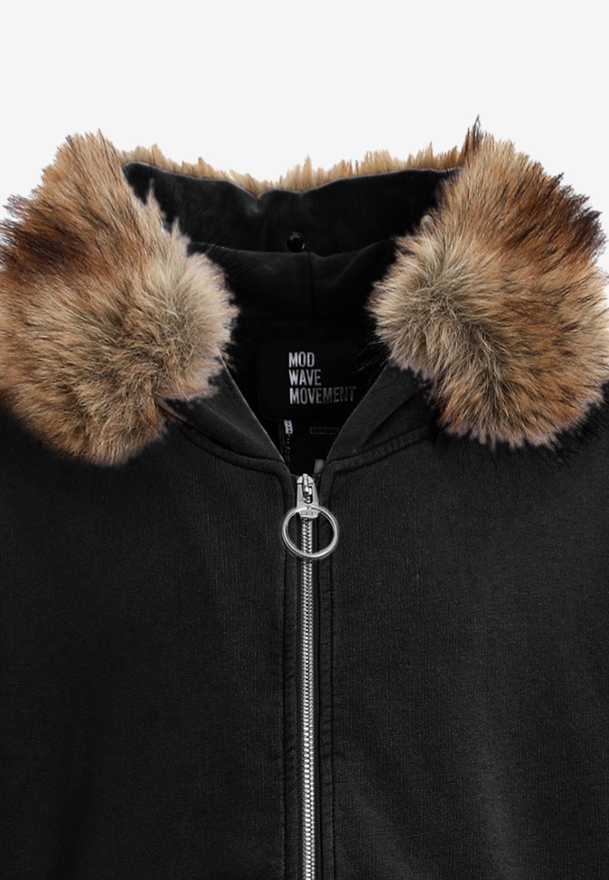 Sudadera con capucha de pelo, cremallera frontal y parche de cruz | MWM [PS_COLORS:BLACK]