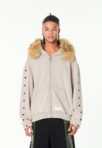 Sudadera con capucha de pelo, cremallera frontal y parche de cruz | MWM [PS_COLORS:GREY]