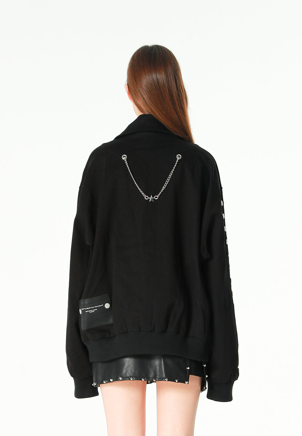 Chaqueta bomber vaquera con grandes bolsillos frontales y botones MWM en las mangas | MWM [PS_COLORS:BLACK]
