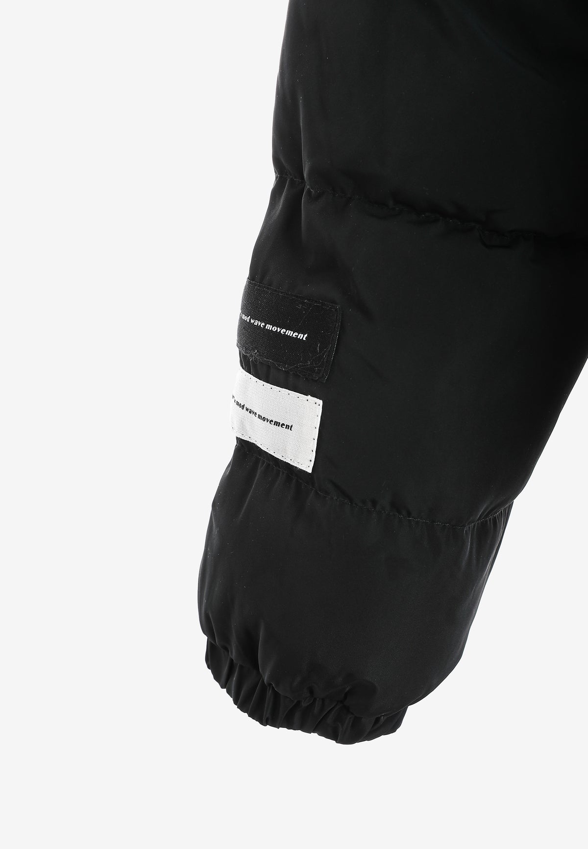 Chaqueta bomber vaquera con grandes bolsillos frontales y botones MWM en las mangas | MWM [PS_COLORS:BLACK]