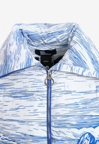 Abrigo puffer con paisaje full-print y cuello alto | MWM [PS_COLORS:BLUE]