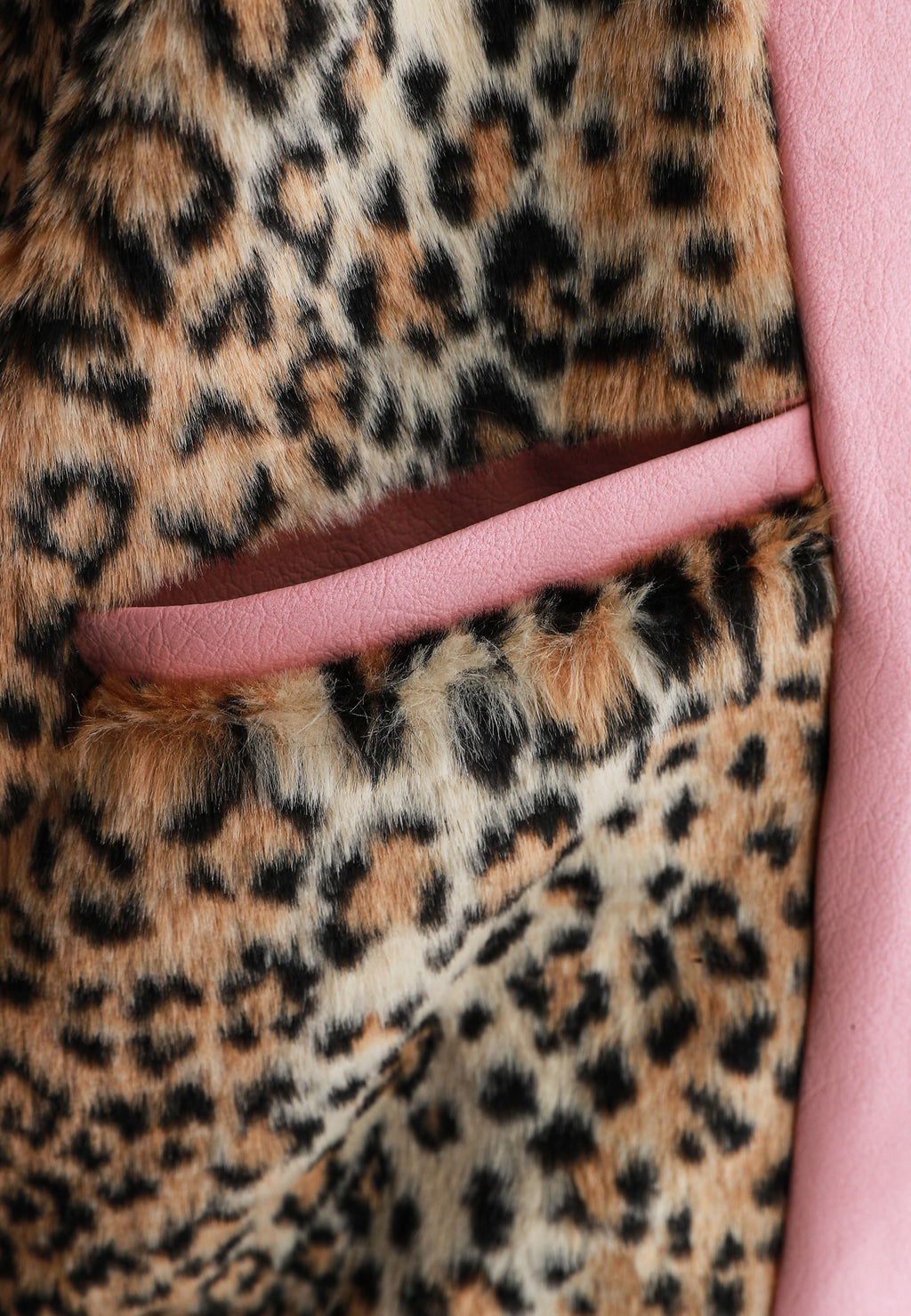 Chaqueta Harrington efecto piel y forro animal print | MWM [PS_COLORS:PINK]