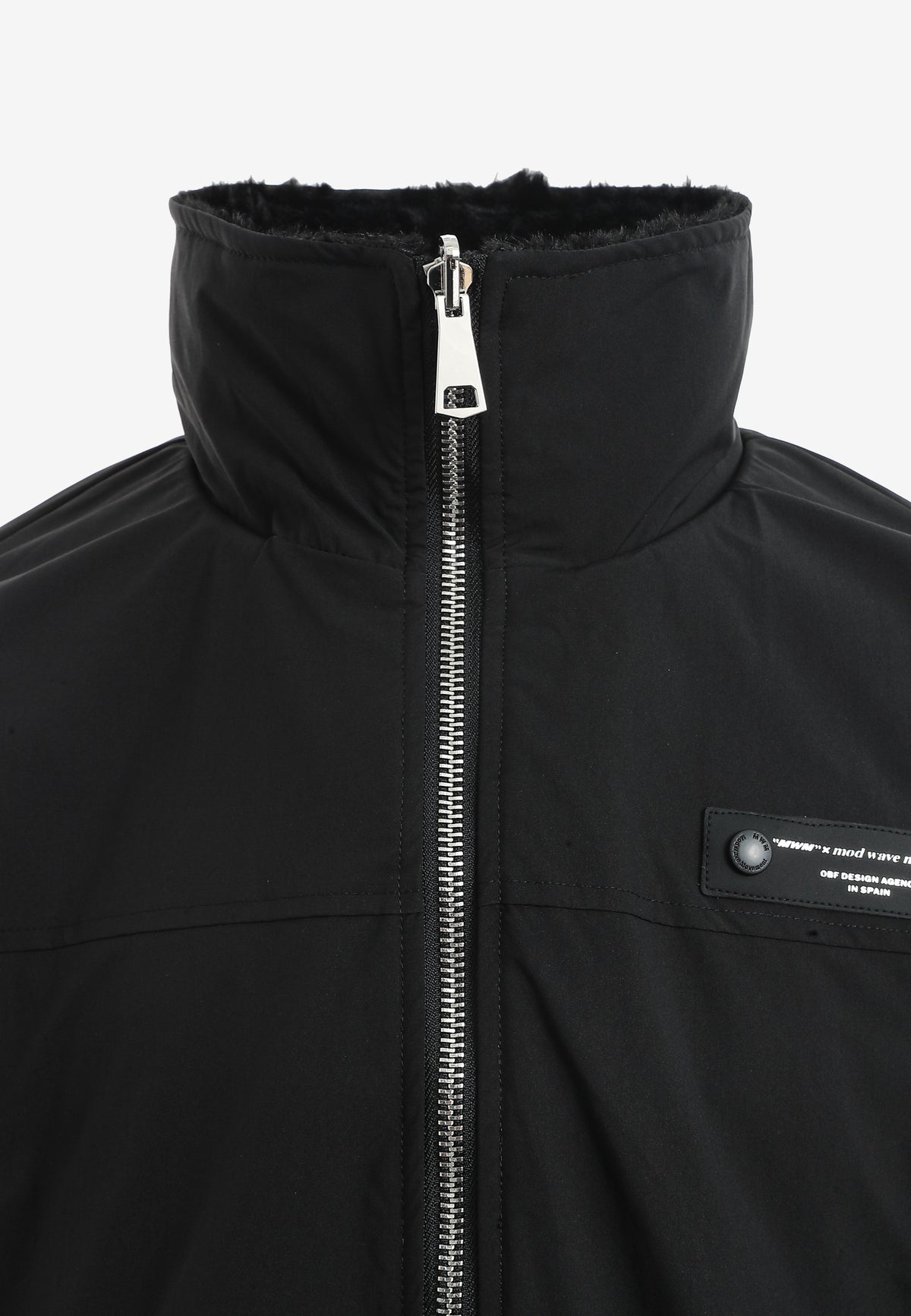 Chaqueta reversible TEDDY de corte relajado con pelo texturizado y parche Mike Bag | MWM [PS_COLORS:BLACK]