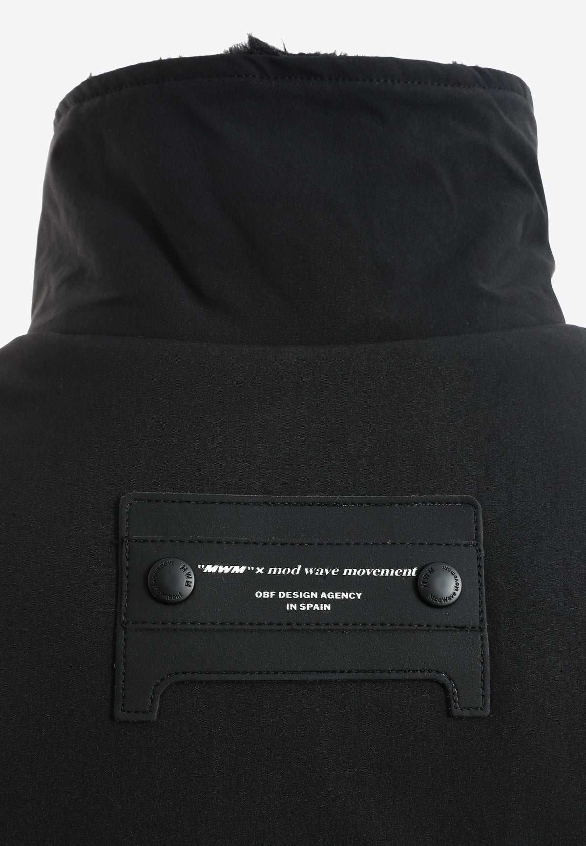 Chaqueta reversible TEDDY de corte relajado con pelo texturizado y parche Mike Bag | MWM [PS_COLORS:BLACK]