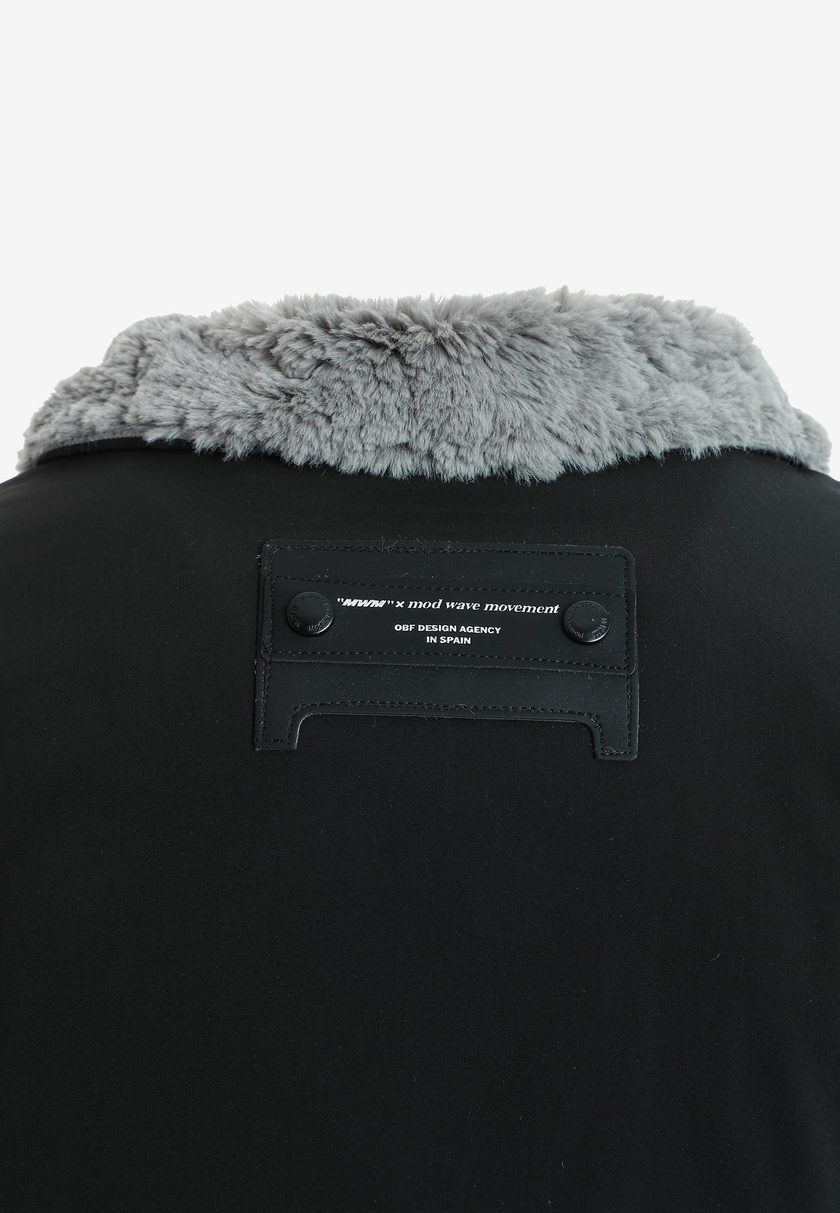 Chaqueta reversible TEDDY de corte relajado con pelo texturizado y parche Mike Bag | MWM [PS_COLORS:GREY]