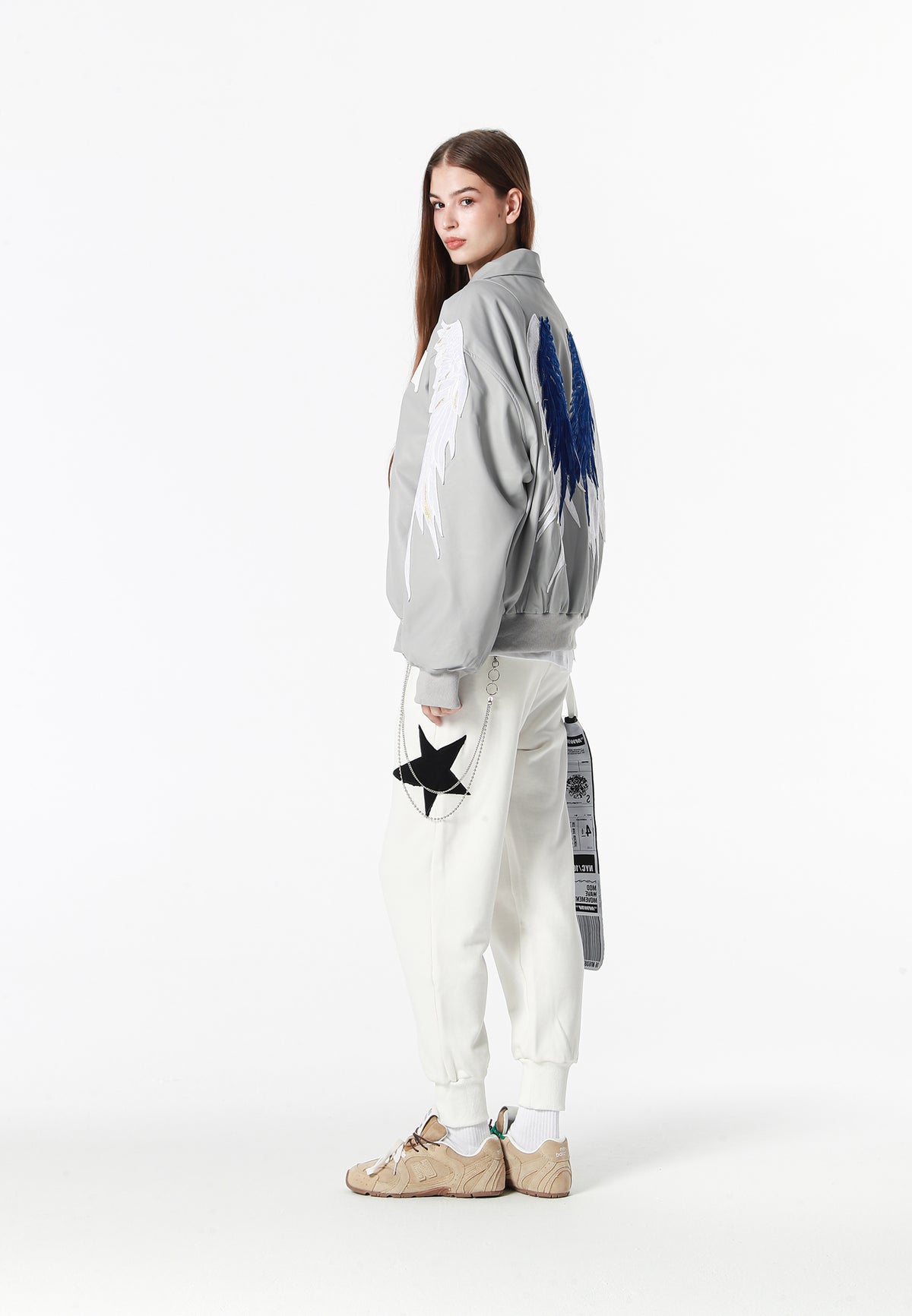 Chaqueta bomber Wings efecto piel con alas en mangas y espalda y forro de pelo extraíble | MWM [PS_COLORS:GREY]