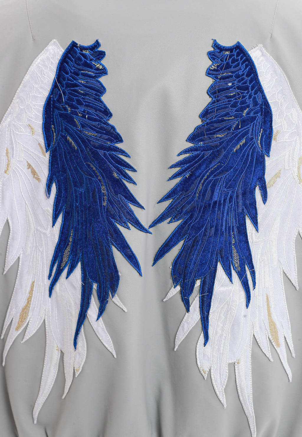 Chaqueta bomber Wings efecto piel con alas en mangas y espalda y forro de pelo extraíble | MWM [PS_COLORS:GREY]