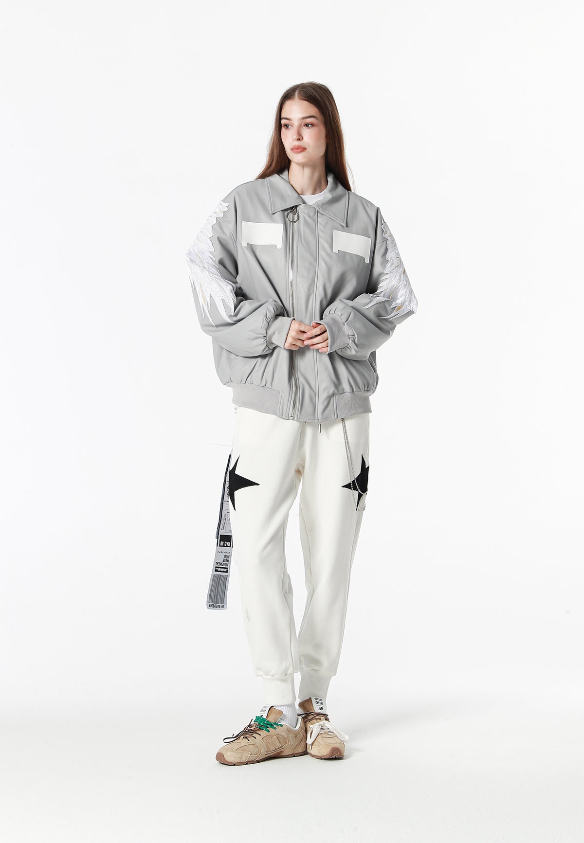 Chaqueta bomber Wings efecto piel con alas en mangas y espalda y forro de pelo extraíble | MWM [PS_COLORS:GREY]