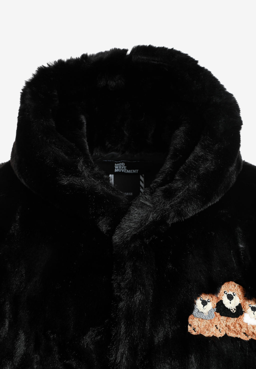 Abrigo TEDDY de pelo con capucha y parches Teddy en pecho y espalda | MWM [PS_COLORS:BLACK]