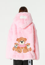 Abrigo TEDDY de pelo con capucha y parches Teddy en pecho y espalda | MWM [PS_COLORS:PINK]