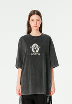 Camiseta de corte regular lavada con logo infinito y cruz bordada | MWM [PS_COLORS:BLACK]