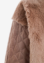 Chaqueta de mujer TEDDY de canvas con cuello y puños de pelo y parche Teddy en la espalda | MWM [PS_COLORS:CAMEL]