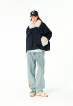 Chaqueta de mujer TEDDY de canvas con cuello y puños de pelo y parche Teddy en la espalda | MWM [PS_COLORS:NAVY]