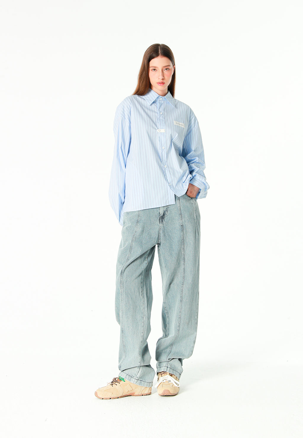 Camisa TEDDY corta con bolsillos laterales, cierre chino y parche Teddy en la espalda | MWM [PS_COLORS:BLUE]