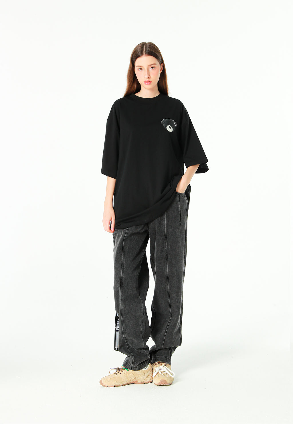 Camiseta TEDDY Mike Bag de corte regular con print en pecho y espalda | MWM [PS_COLORS:BLACK]