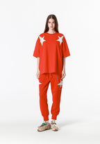 Camiseta Wings de corte relajado con estrellas frontales y doble parche de alas en la espalda | MWM [PS_COLORS:RED]