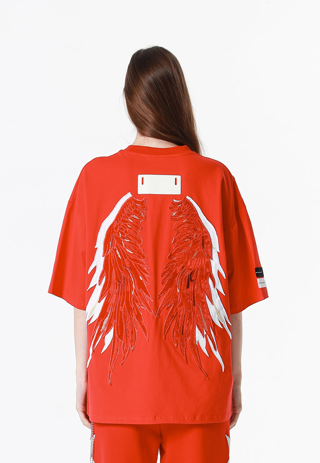 Camiseta Wings de corte relajado con estrellas frontales y doble parche de alas en la espalda | MWM [PS_COLORS:RED]
