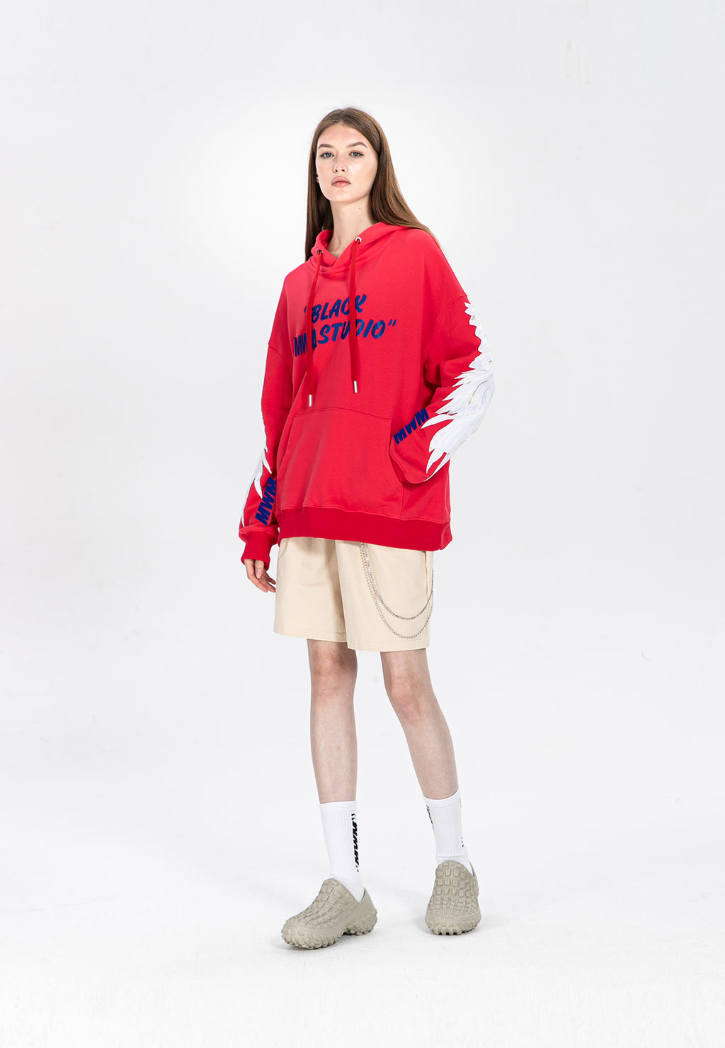 Sudadera con capucha y alas bordadas | MWM