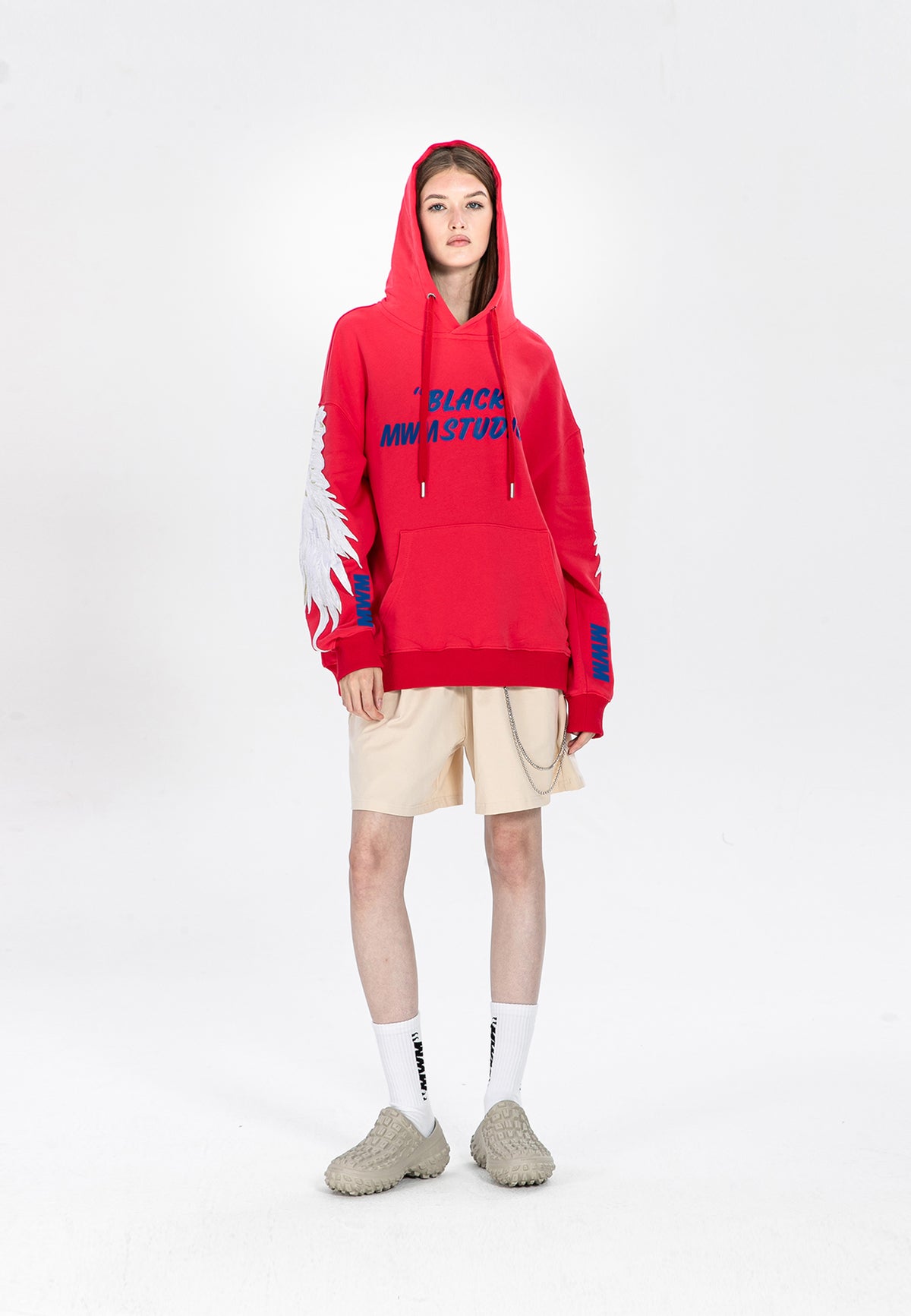 Sudadera con capucha y alas bordadas | MWM