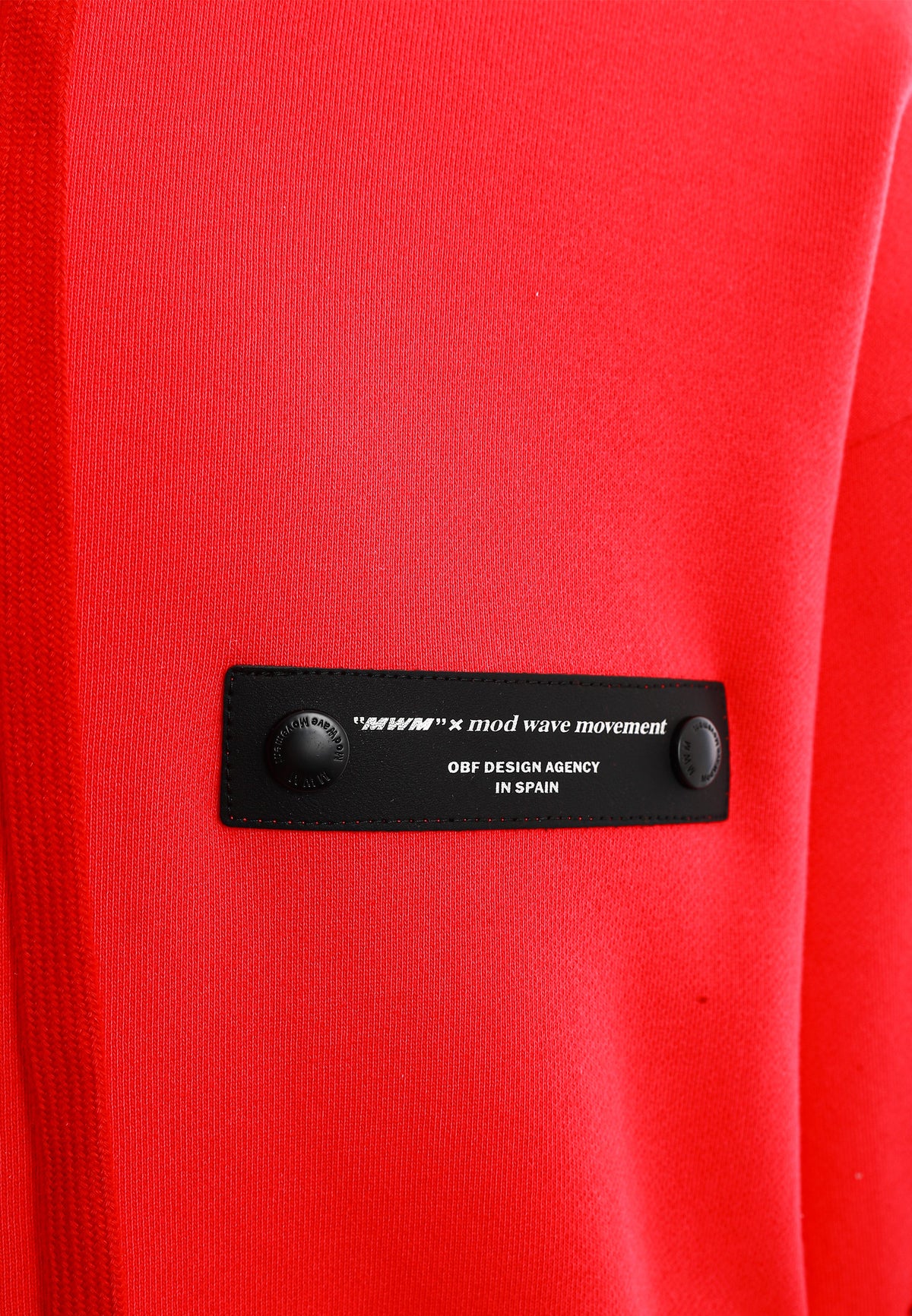 Sudadera con capucha de alas bordadas | MWM